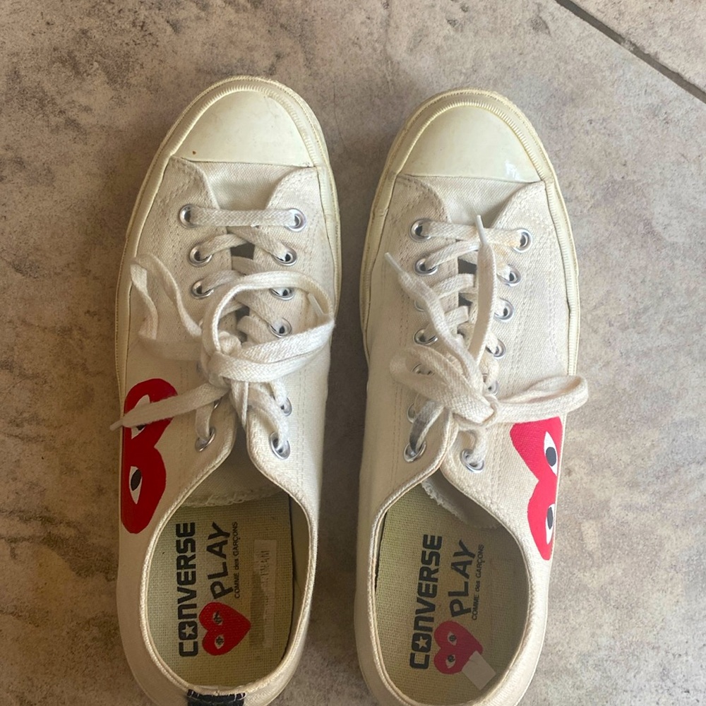 Converse PLAY Men size:9, Women size: 11-11.5